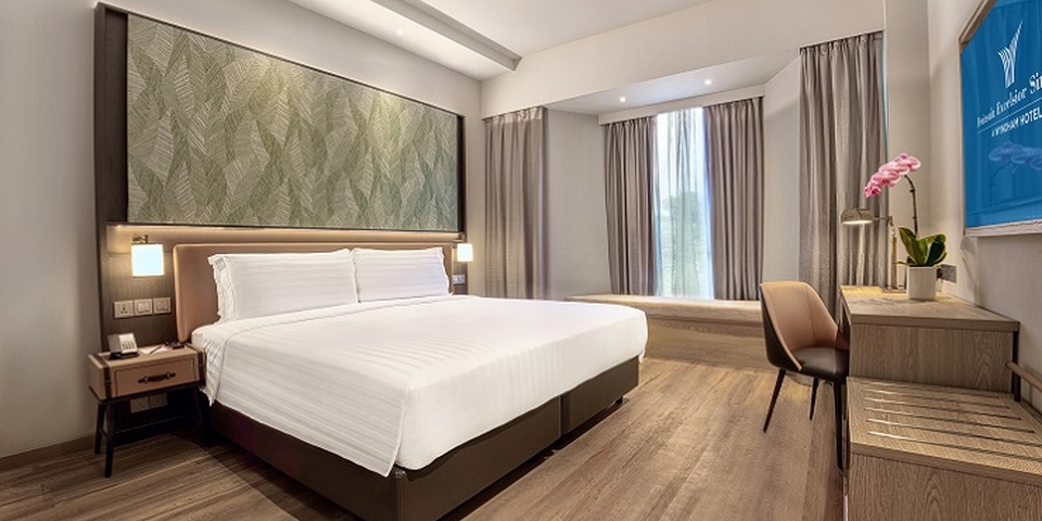 Mother’s Day Staycation Peninsula Excelsior Singapore, A Wyndham Hotel  Singapore 